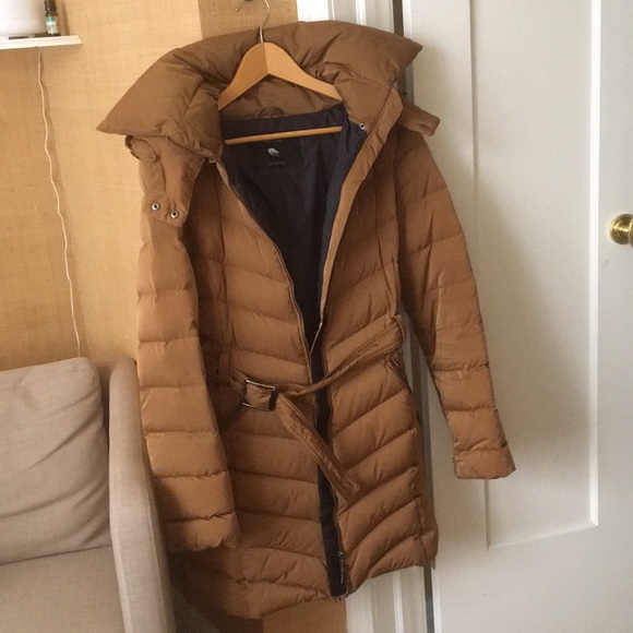 Zara Jackets & Blazers - Zara down winter jacket with removable hood